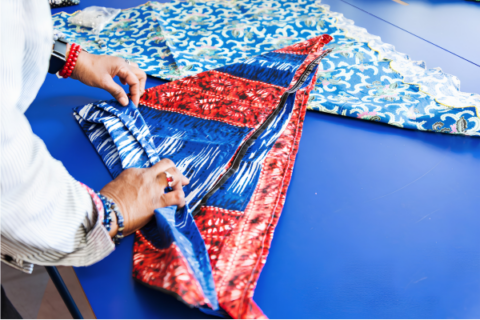 demonstratie angisa hoofddoek vouwen